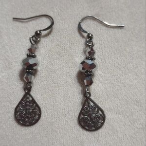 Glitzy Black Dangling Earrings